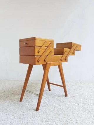 Costurero Mid Century de roble | Francia 60s.