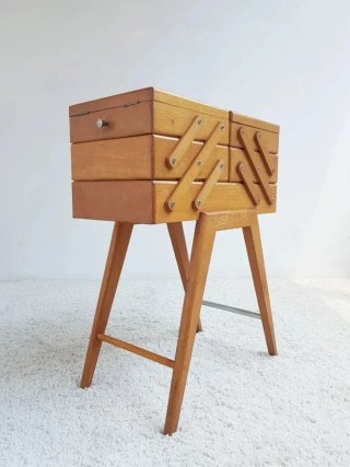Costurero Mid Century de roble | Francia 60s.