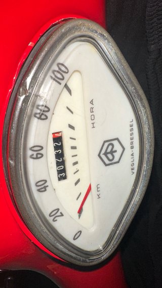 Vespa 75 Roja Restaurada ITV 2027