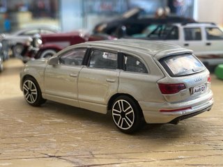 Audi Q7 scala 1:43 Burago