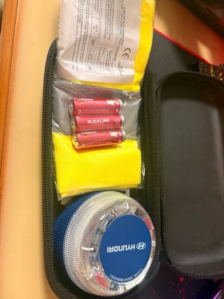 Baliza de emergencia Hyundai Chaleco V16