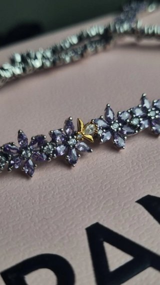 Collar Pandora Morado Flores los bridgerton