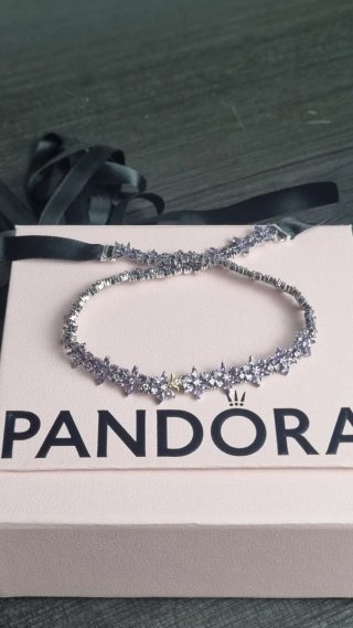 Collar Pandora Morado Flores los bridgerton