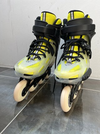 Patines Rollerblade X color amarillo. Con muy poco