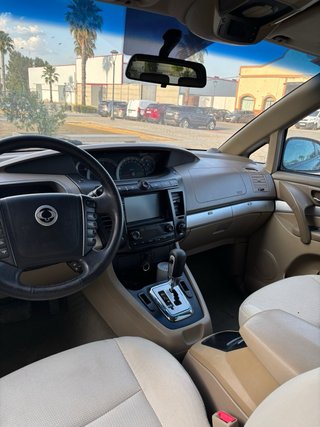 SsangYong Rodius 2013