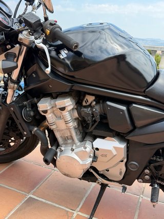 Suzuki Bandit 650 A2