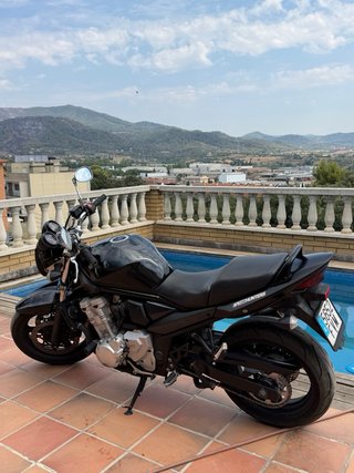 Suzuki Bandit 650 A2