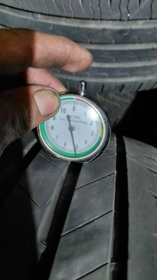 Neumáticos 235/60/18