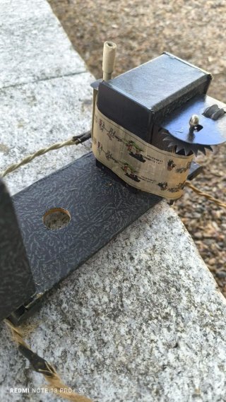 Proyector antiguo NICE con películas