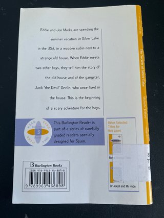 Dos libros en ingles para adolescentes