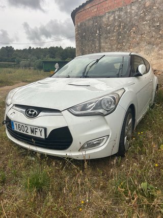 Hyundai Veloster 2012