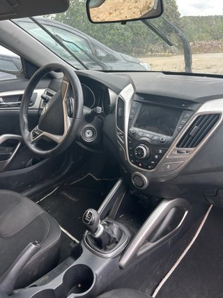 Hyundai Veloster 2012