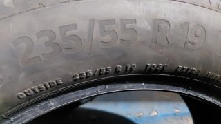 Neumático 235/55/19
