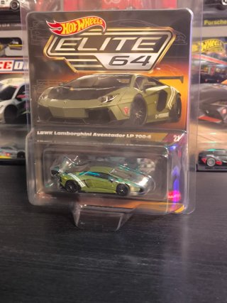 Hot Wheels Elite 64 LBWK Lamborghini Aventador