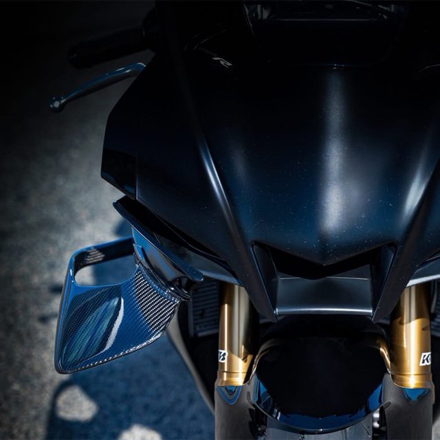 Alerones Yamaha R1 2020-2026 en fibra de Carbono