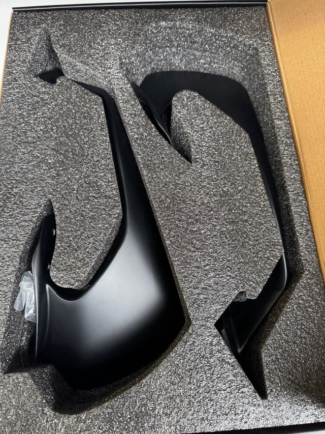 Alerones Yamaha R1 2020-2026 en fibra de Carbono