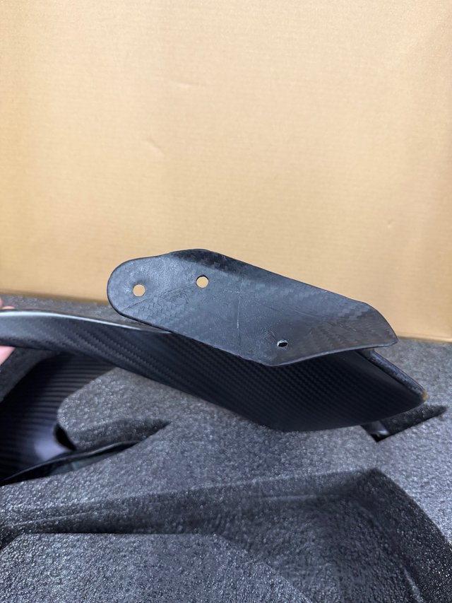 Alerones Yamaha R1 2020-2026 en fibra de Carbono