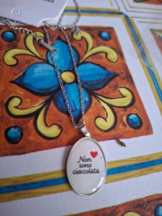 Collana Non sono cioccolata con cuore