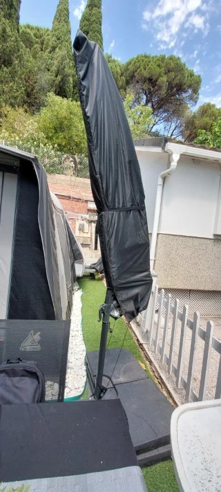 Parasol exterior Hexagonal 289cm pesos y funda
