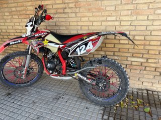 Beta RRT Enduro/Motocross Roja y Blanca