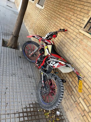 Beta RRT Enduro/Motocross Roja y Blanca