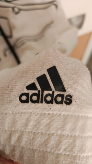 Chaqueta Adidas con Estampado Gráfico
