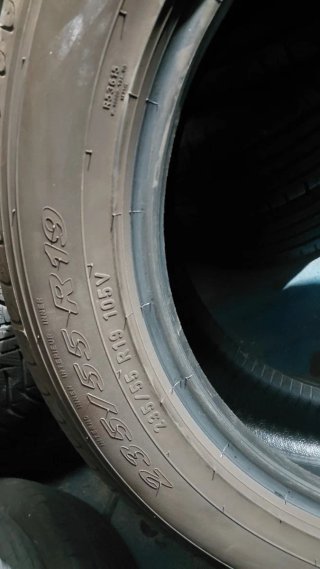 Neumáticos 235/55/19