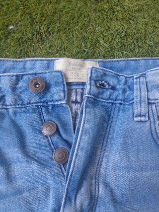Pantalones vaqueros rotos hombre
