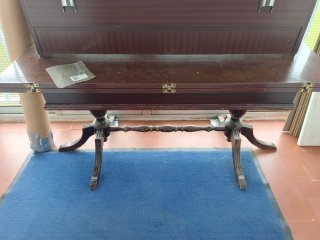 Mesa de centro de madera y metal extensible vintag