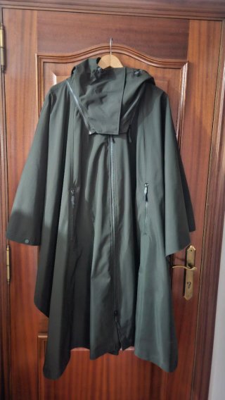 Trench Capa Zara Verde Oliva Talla Única