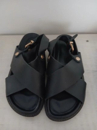 Sandalias veganas Genuins Talla 37 Negro.