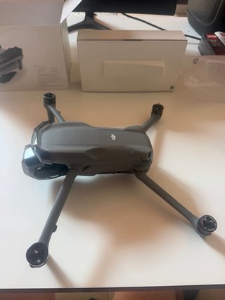Dron DJI AIR 3S