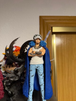 Figura King of Artist Trafalgar Law