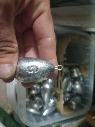 Plomos de pesca tipo campana