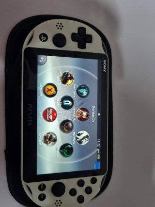 PS Vita Slim Blanca + Accesorios