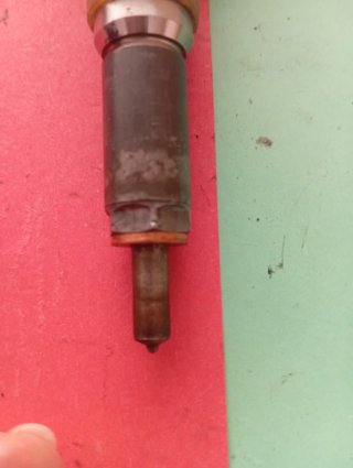 Inyector Combustible GRUPO PSA 9802448680