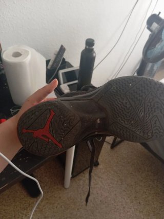Jordan Zapatillas Negras y Rojas