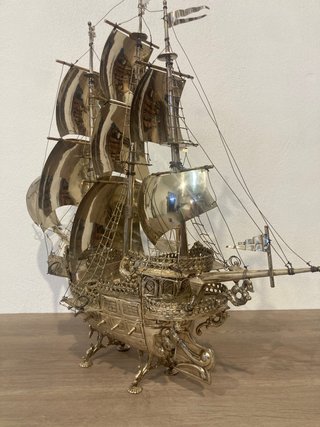 Barco antiguo hecho a mano