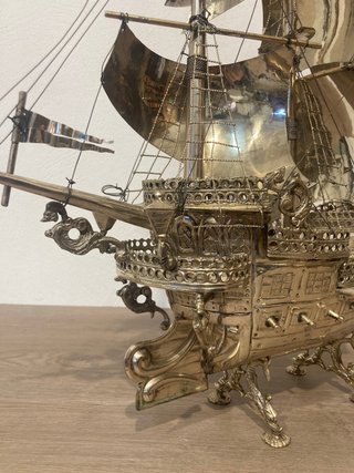 Barco antiguo hecho a mano