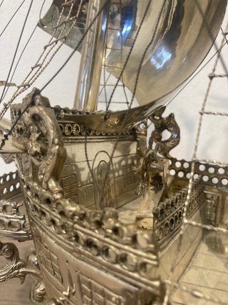 Barco antiguo hecho a mano