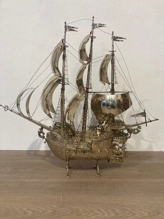 Barco antiguo hecho a mano