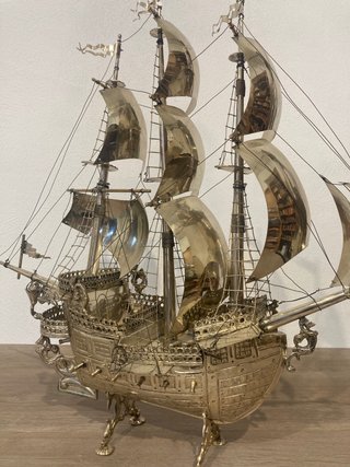 Barco antiguo hecho a mano