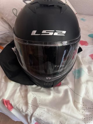 Casco Moto LS2 Stream II Talla XL y Guantes Yamaha