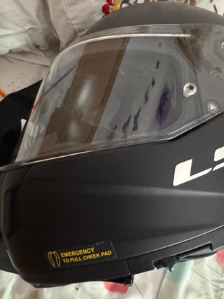 Casco Moto LS2 Stream II Talla XL y Guantes Yamaha