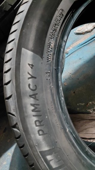 Neumáticos 225/55/18