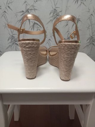 Sandalias Michael Kors Doradas