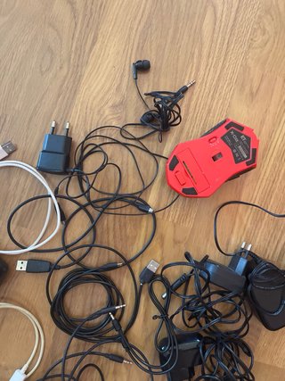 Ratón Gaming y Cables Varios