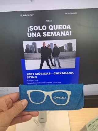 Funda gafas Sting Granada 15 Julio