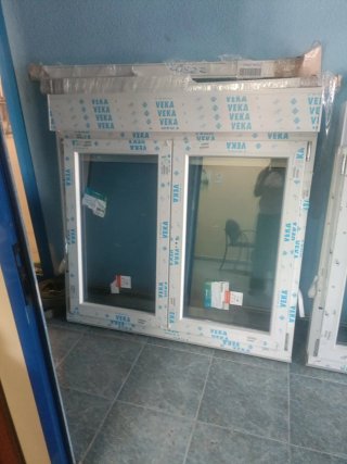Ventana PVC 1.40x1.40 con Persiana Aluminio