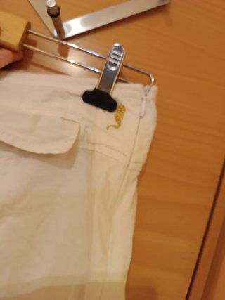 Pantalón blanco tres cuartos ancho